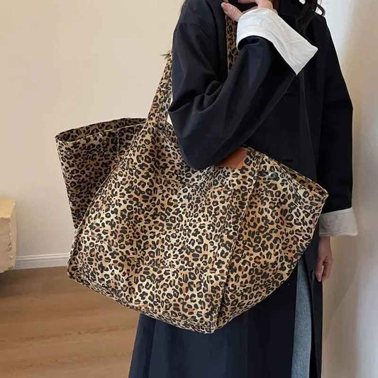 Bolso de mano con estampado de leopardo