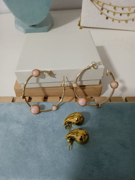 Set de 2 pares de pendientes dorados – Diseño moderno y celestial por solo 8€