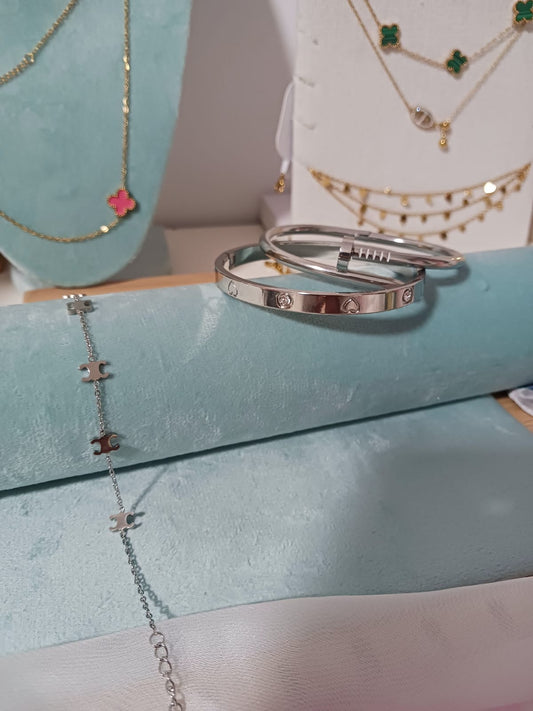 Pulseras modernas en acero inoxidable – diseño elegante y minimalista